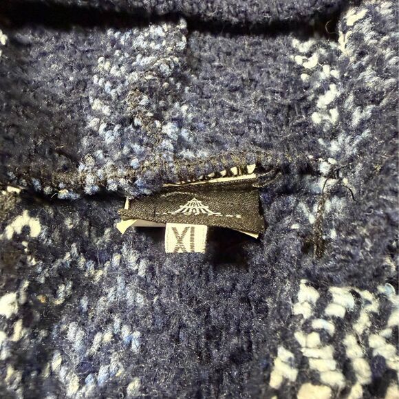 Grateful Dead Rock and Roll Hall of Fame Baja Hoodie XL Dancing Bear Drug Rug - Picture 10 of 15